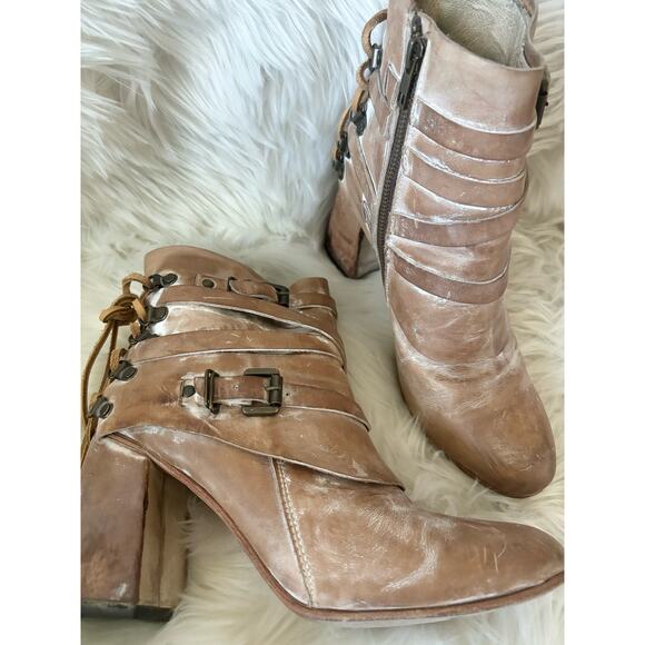 FREEBIRD BY STEVEN Hero Ankle Booties Taupe 10 - Picture 3 of 11